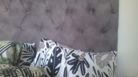 Snapshot of indianjasmin chatting on February 14, 7:38 am priya online show from February 14, 7:38 am