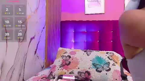  P a m e l a  online show from June 17, 12:18 pm