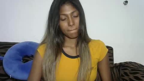 Snapshot of indianqtpie6 chatting on December 5, 6:44 pm indianqtpie6 online show from December 5, 6:44 pm