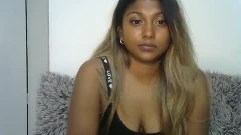 Snapshot of indianqtpie6 chatting on November 10, 6:40 pm indianqtpie6 online show from November 10, 6:40 pm