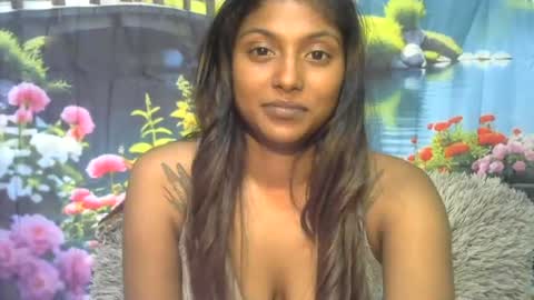 Snapshot of indianqtpie6 chatting on July 5, 6:15 pm indianqtpie6 online show from July 5, 6:15 pm
