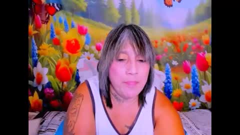 indianroxy27 online show from April 9, 6:57 pm