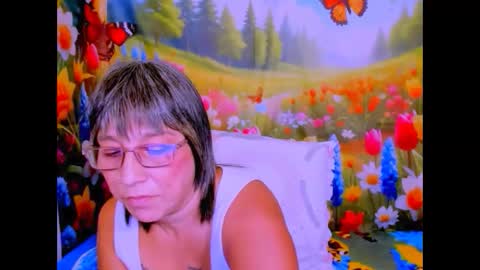 Snapshot of indianroxy27 chatting on May 5, 6:32 am indianroxy27 online show from May 5, 6:32 am
