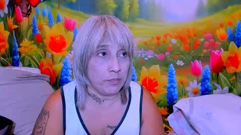 Snapshot of indianroxy27 chatting on June 15, 4:09 pm indianroxy27 online show from June 15, 4:09 pm