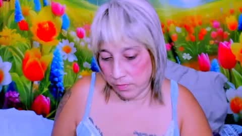 Snapshot of indianroxy27 chatting on July 11, 7:55 am indianroxy27 online show from July 11, 7:55 am