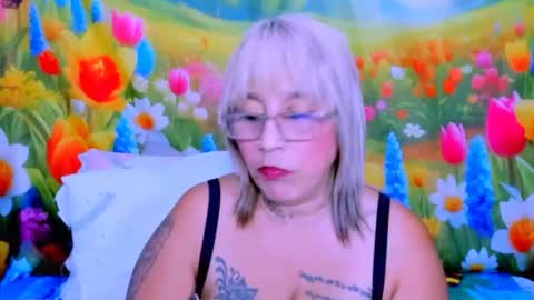 Snapshot of indianroxy27 chatting on July 21, 6:10 pm indianroxy27 online show from July 21, 6:10 pm