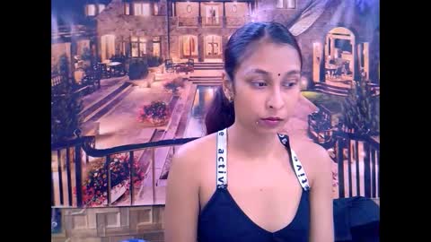 Snapshot of indiansexybutt4u2luv chatting on May 9, 5:34 am indiansexybutt4u2luv online show from May 9, 5:34 am