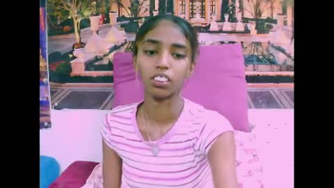 Snapshot of indiansexyslender4u2luv chatting on January 26, 6:07 am indiansexyslender4u2luv online show from January 26, 6:07 am