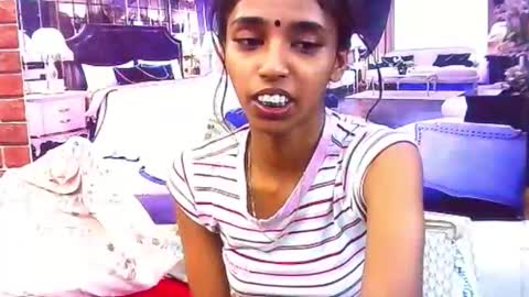 Snapshot of indiansexyslender4u2luv chatting on November 23, 5:18 am indiansexyslender4u2luv online show from November 23, 5:18 am