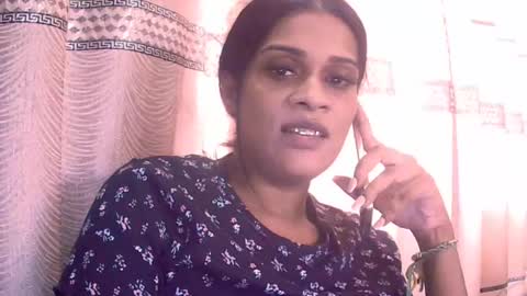 indiansexyy21 online show from May 30, 12:13 pm