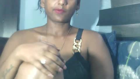Snapshot of indiantina01 chatting on December 4, 12:58 pm tina online show from December 4, 12:58 pm