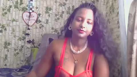 Snapshot of indiantina01 chatting on February 23, 7:33 am tina online show from February 23, 7:33 am