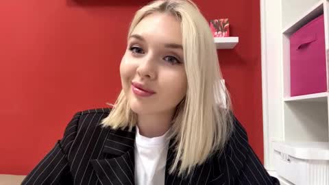 indiesimmons online show from March 17, 3:37 pm