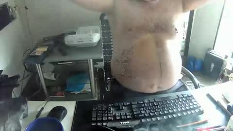 Snapshot of indigolvr chatting on November 28, 10:34 pm BroLOU online show from November 28, 10:34 pm