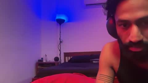 Indiscreet Nils online show from March 11, 6:25 pm