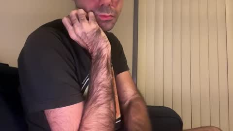 Snapshot of indiscriminator chatting on February 6, 5:56 am just1dude online show from February 6, 5:56 am