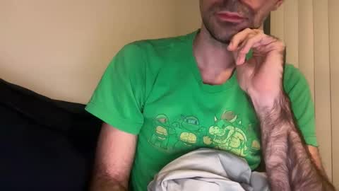 Snapshot of indiscriminator chatting on February 8, 4:05 am just1dude online show from February 8, 4:05 am