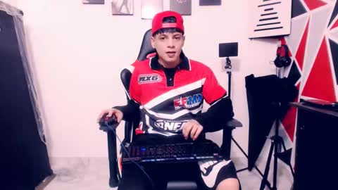 Snapshot of indomitablebeast chatting on November 21, 10:08 pm matias online show from November 21, 10:08 pm