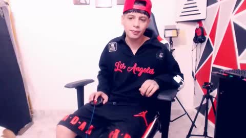 Snapshot of indomitablebeast chatting on December 16, 6:13 pm matias online show from December 16, 6:13 pm