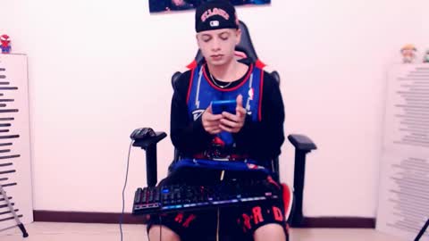 Snapshot of indomitablebeast chatting on March 21, 12:59 am matias online show from March 21, 12:59 am