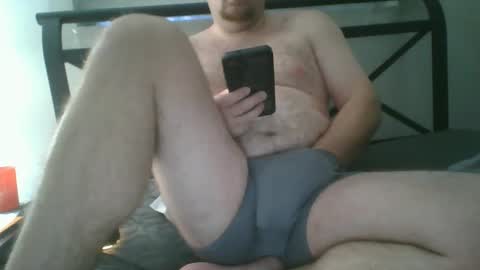 Snapshot of indysmalldick chatting on February 15, 12:43 pm indysmalldick online show from February 15, 12:43 pm