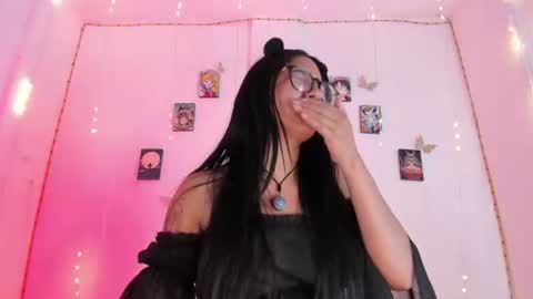 Luna  online show from June 25, 3:17 am