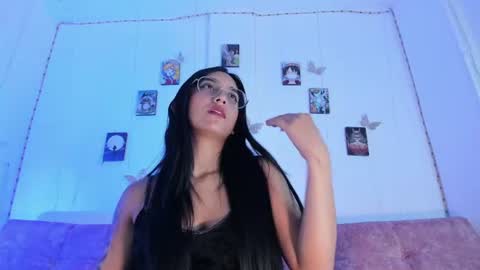 Luna  online show from July 5, 1:34 am