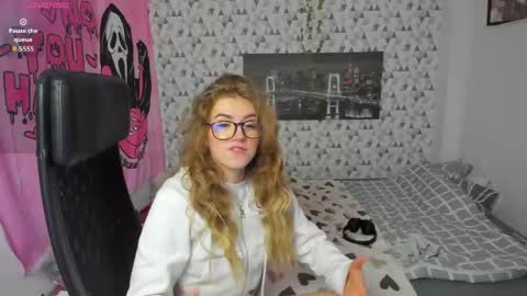 iness_lex online show from May 19, 7:04 am