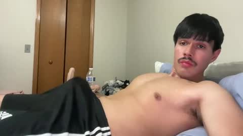 Snapshot of infamouslucas chatting on January 22, 12:59 am Lucas online show from January 22, 12:59 am