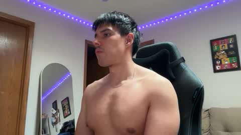 Lucas online show from January 13, 7:19 pm