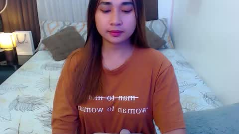 Snapshot of infernoglow_vex chatting on October 19, 10:21 pm Ms. Vex online show from October 19, 10:21 pm