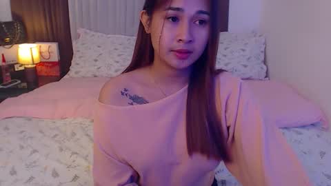 Snapshot of infernoglow_vex chatting on November 26, 8:43 pm Ms. Vex online show from November 26, 8:43 pm