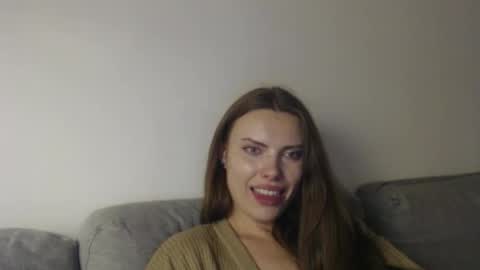 Snapshot of infinitiq45 chatting on November 10, 9:36 pm Sweet girl online show from November 10, 9:36 pm