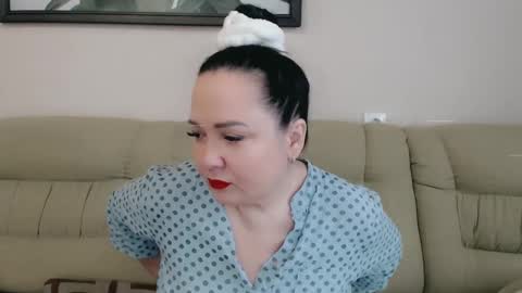 Snapshot of infinity_loveliness chatting on February 4, 8:13 am Infinity online show from February 4, 8:13 am