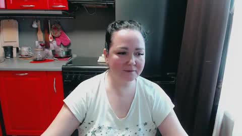 Snapshot of infinity_loveliness chatting on February 11, 9:31 am Infinity online show from February 11, 9:31 am