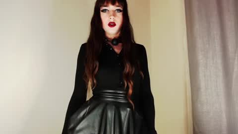 Snapshot of infinity_of_love chatting on December 17, 2:00 pm Jeremy online show from December 17, 2:00 pm