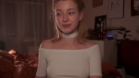 Snapshot of infinitysoul_ chatting on January 18, 5:59 pm Alexa.. Inst Fansly infinitysoul online show from January 18, 5:59 pm