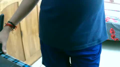 Inglorious Hairy Uncut online show from December 30, 10:21 am