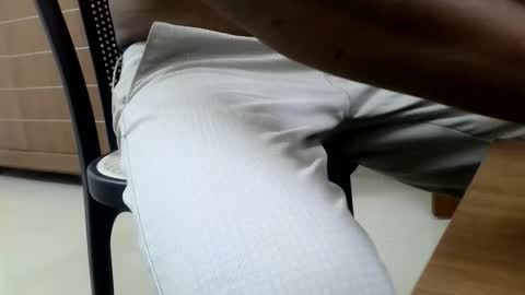 Inglorious Hairy Uncut online show from June 2, 10:06 am