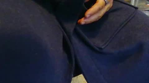 Snapshot of injmolder2 chatting on November 23, 11:54 am Hanging Out online show from November 23, 11:54 am