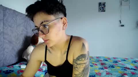 lyan onlyfans n linda online show from March 20, 6:35 pm