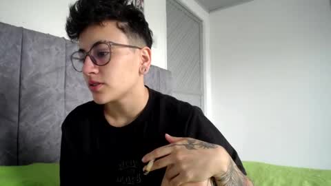 lyan onlyfans n linda online show from March 23, 5:28 pm