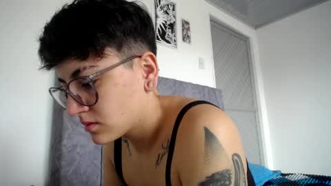 lyan onlyfans n linda online show from March 28, 4:17 pm