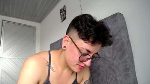 lyan onlyfans n linda online show from April 30, 8:26 pm