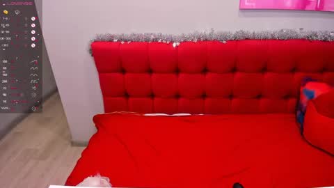 Snapshot of innalovely chatting on December 27, 7:51 am Inna online show from December 27, 7:51 am