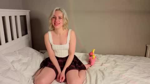 Kate online show from March 15, 5:52 pm