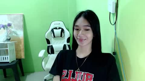 Reign online show from November 7, 9:48 pm