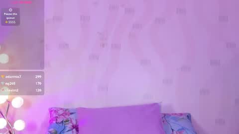 innocenthazel online show from June 25, 2:55 am