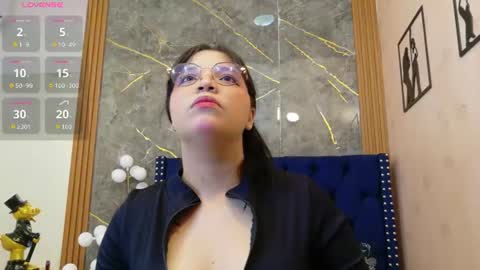 innocenthazel online show from July 28, 2:51 am