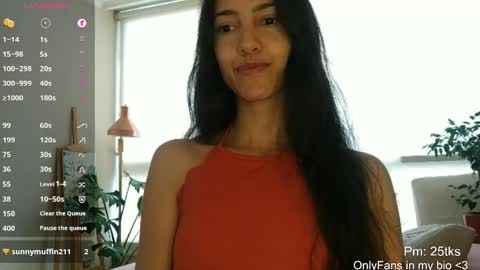 Laroa online show from May 6, 5:51 pm